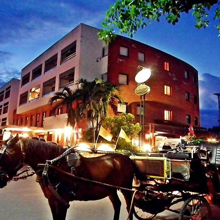 Pin Hotel Lampang Dış mekan fotoğraf