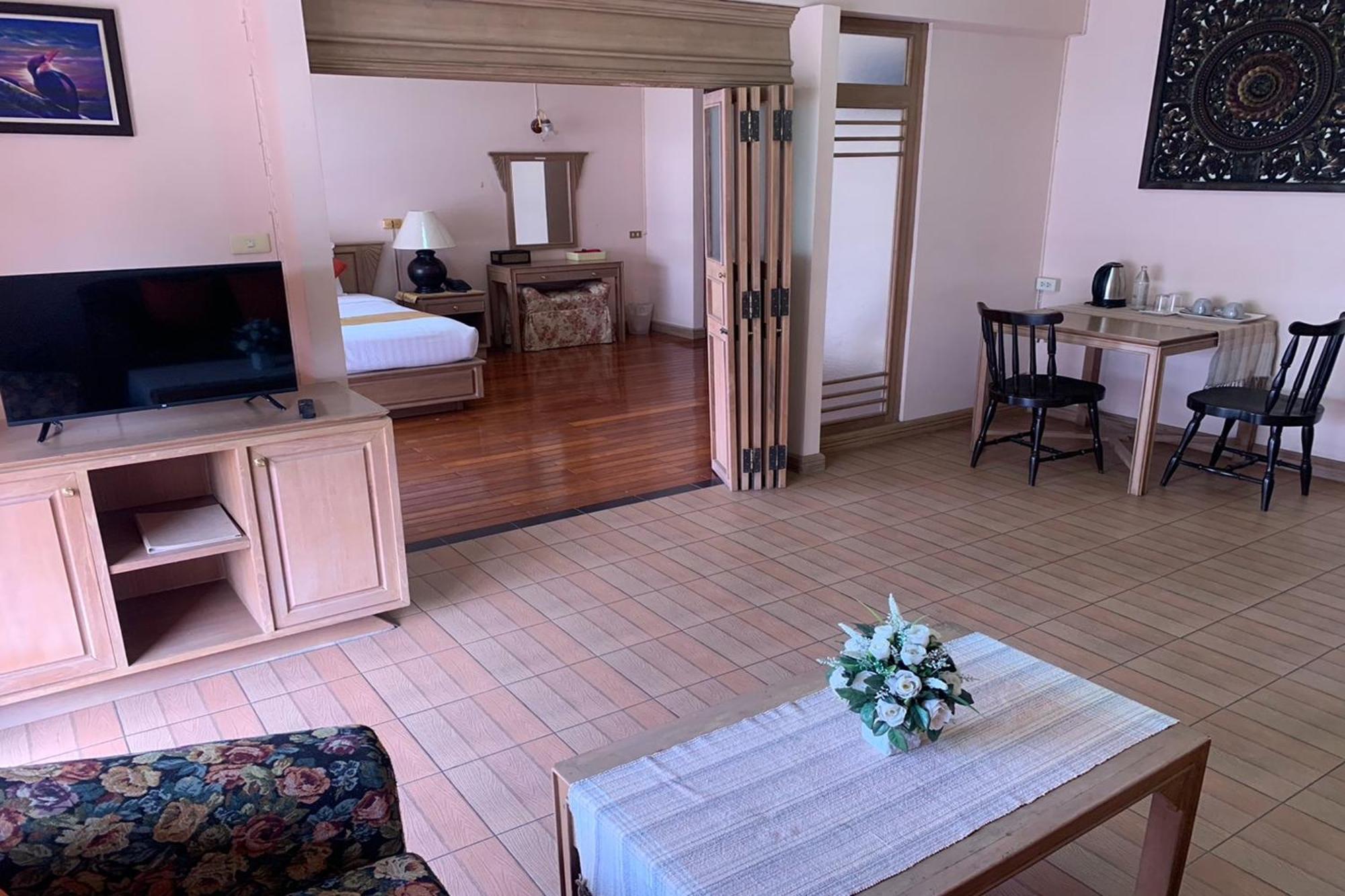 Pin Hotel Lampang Dış mekan fotoğraf