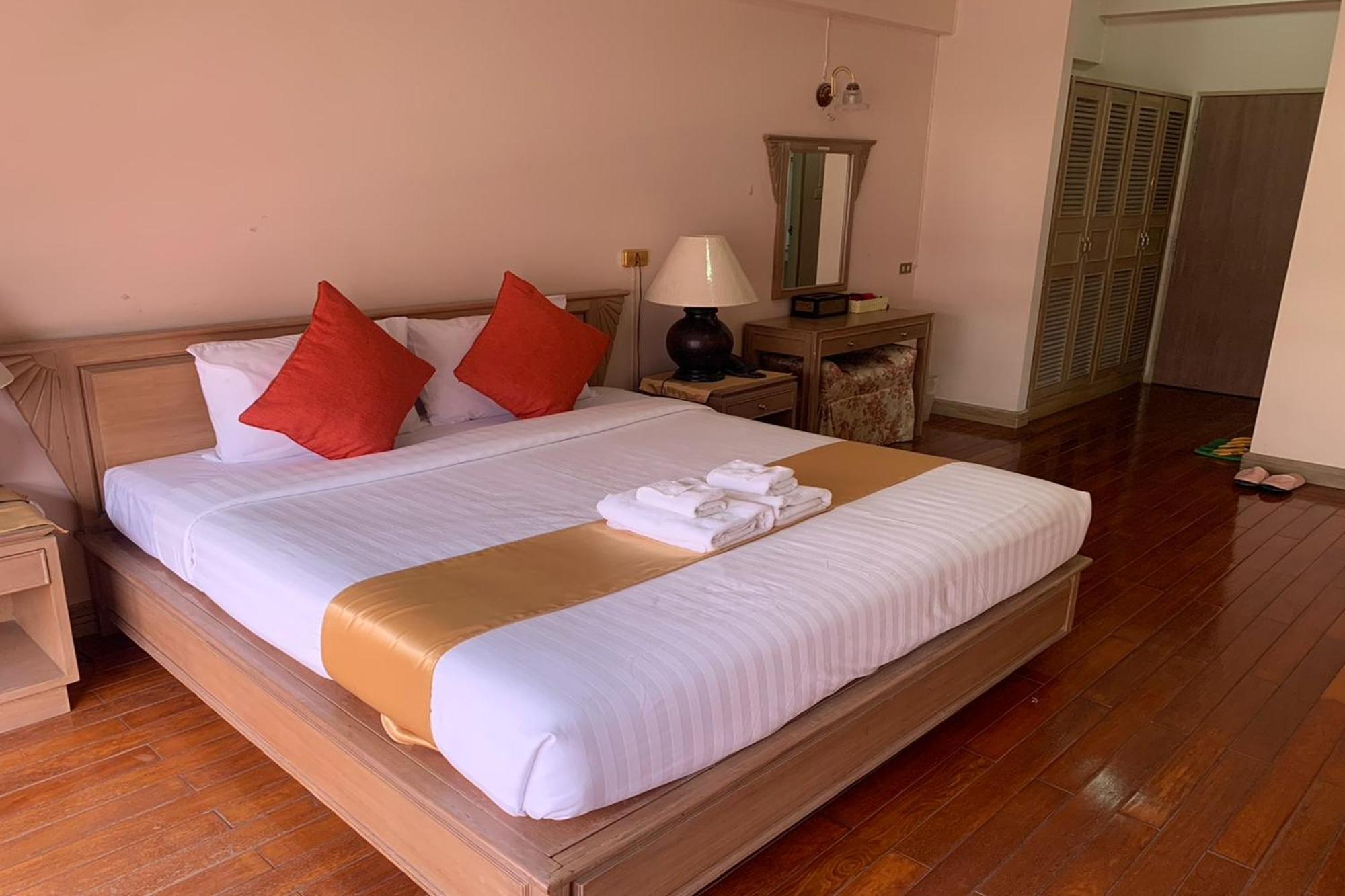 Pin Hotel Lampang Dış mekan fotoğraf